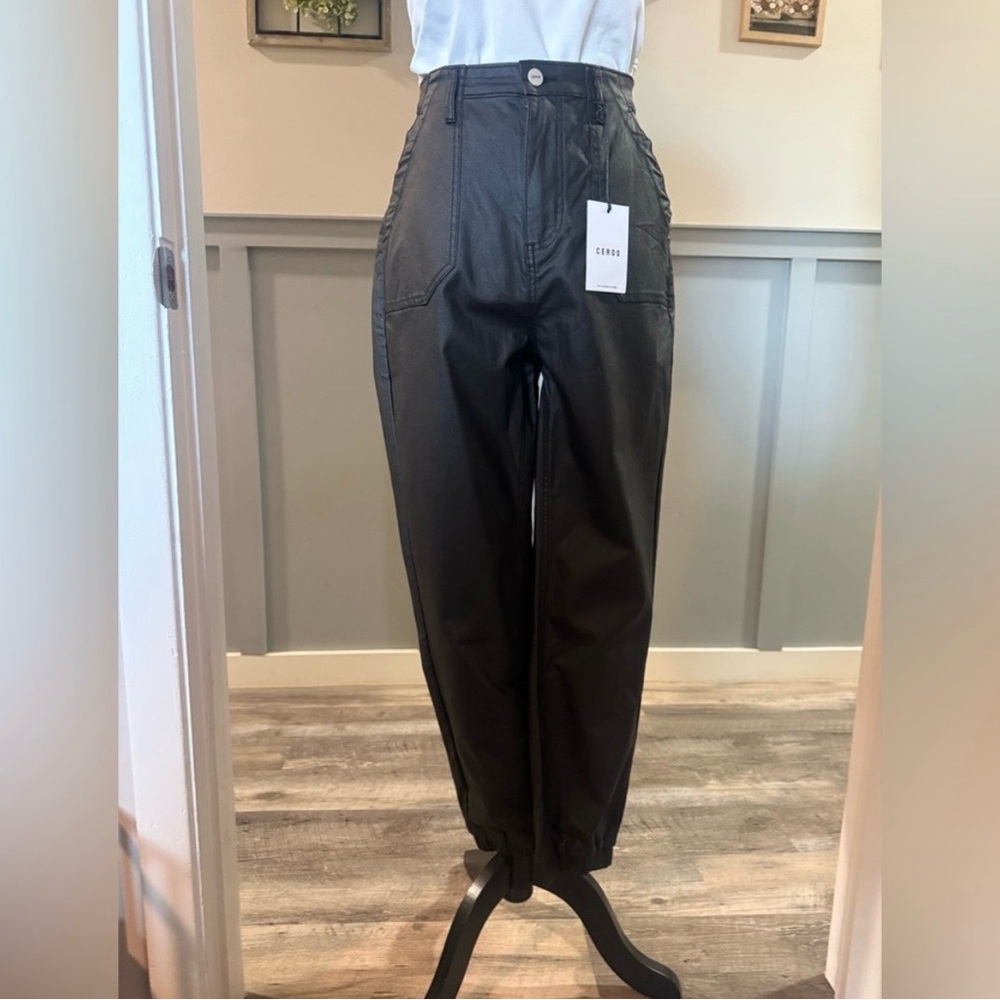 Ceros Chic Black Joggers for Women size 29